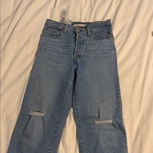 Levi’s Women’s Ribcage Straight Ankle Jean